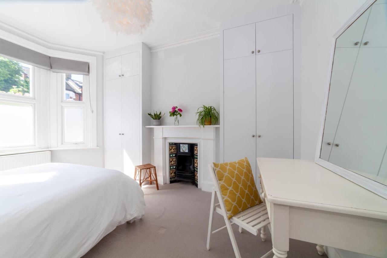 Splendid 2br Wprivate Gdn, Fulham *