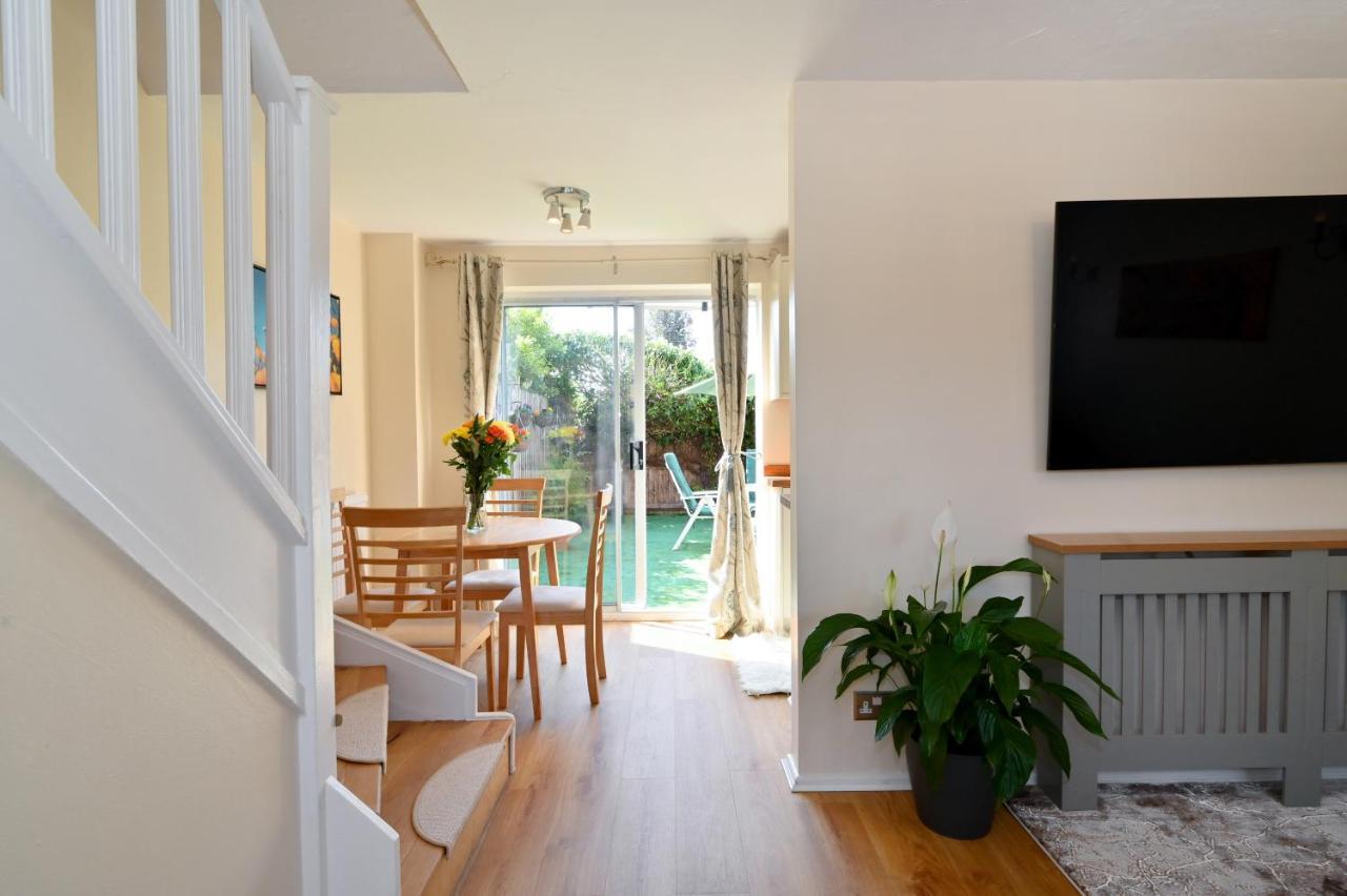 Modern House Near Canary Wharf, Excel, Greenwich Сasa de vacaciones Londres