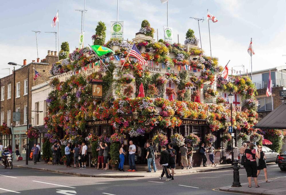 Charming In Notting Hill * London