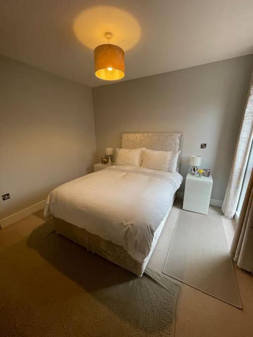 Apartment 2 Bedroom Acton *