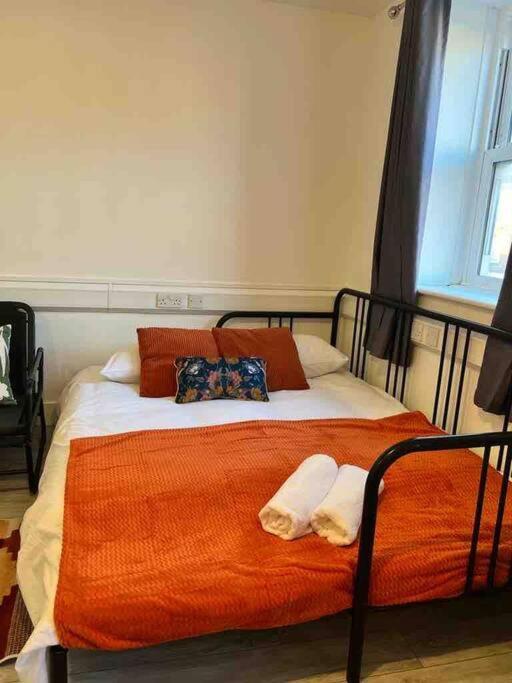Apartment Spacious Flat In *