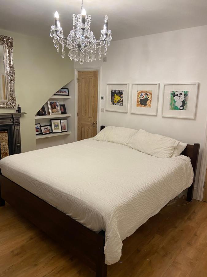 London Home * London
