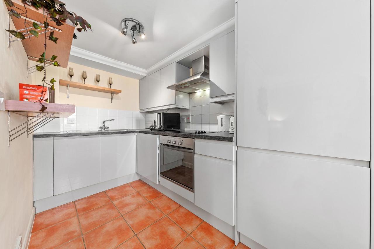 Apartment Paddington Nottinghill 2br Flat Sg41 London