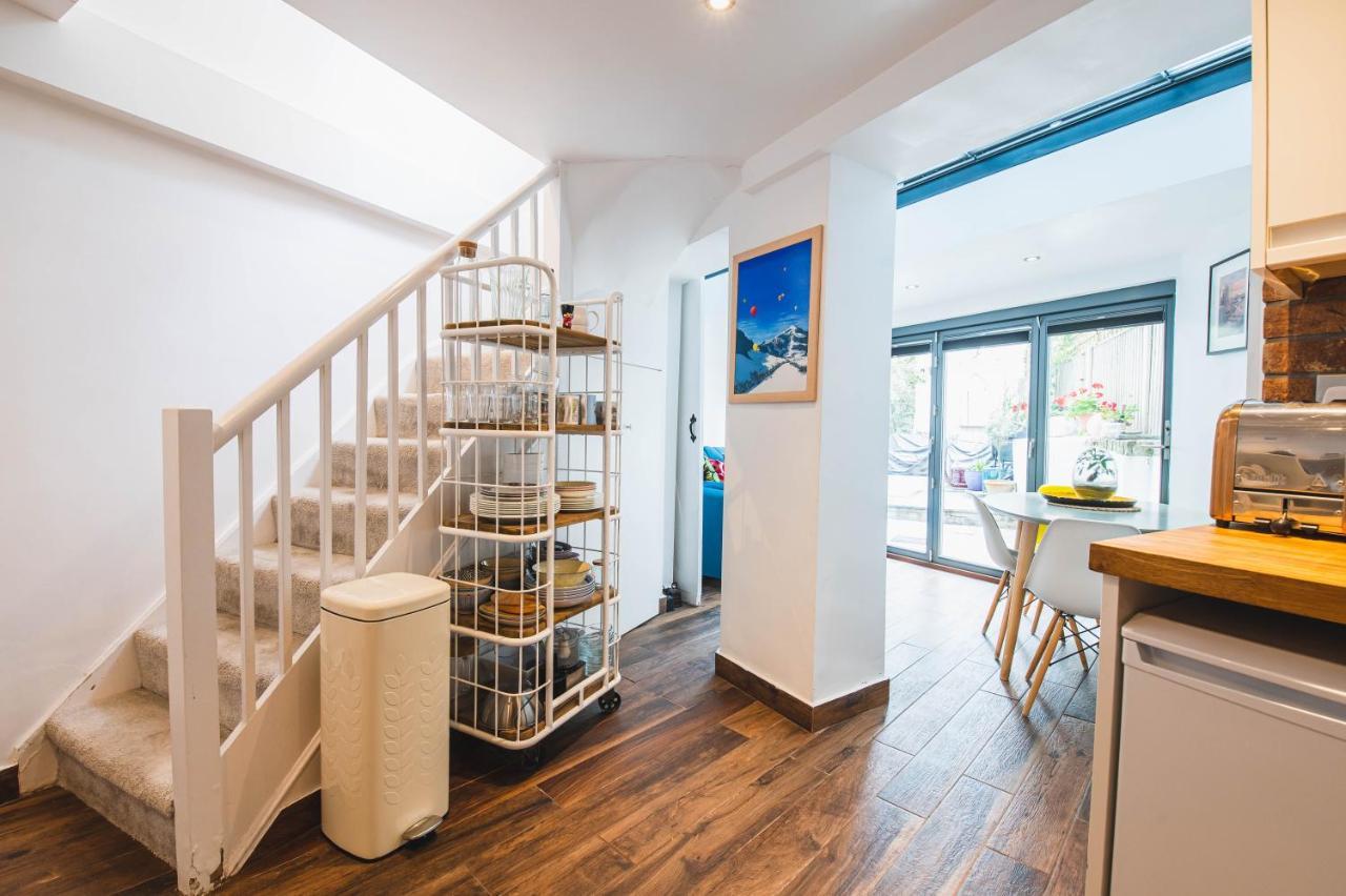Pass The Keys - Modern & Stylish Garden In Islington Londen