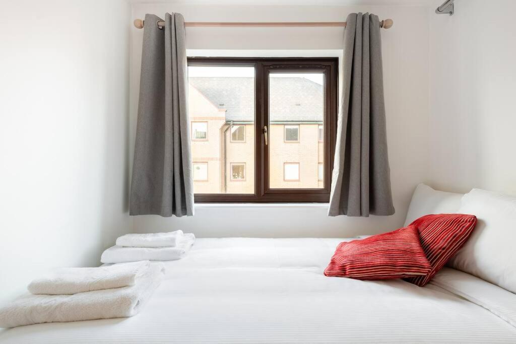 Wapping - Tobacco Docks - Modern Flat Appartement