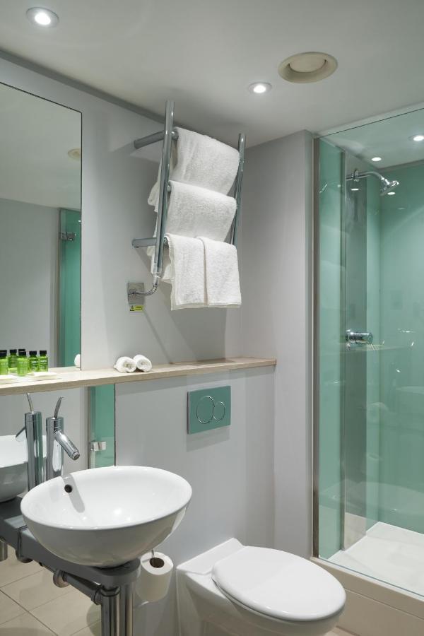 Hotel Thistle Park Lane 4*