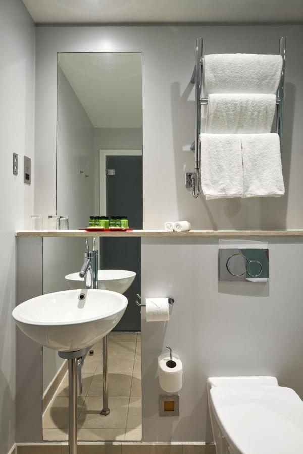 Thistle Park Lane Hotel 4*