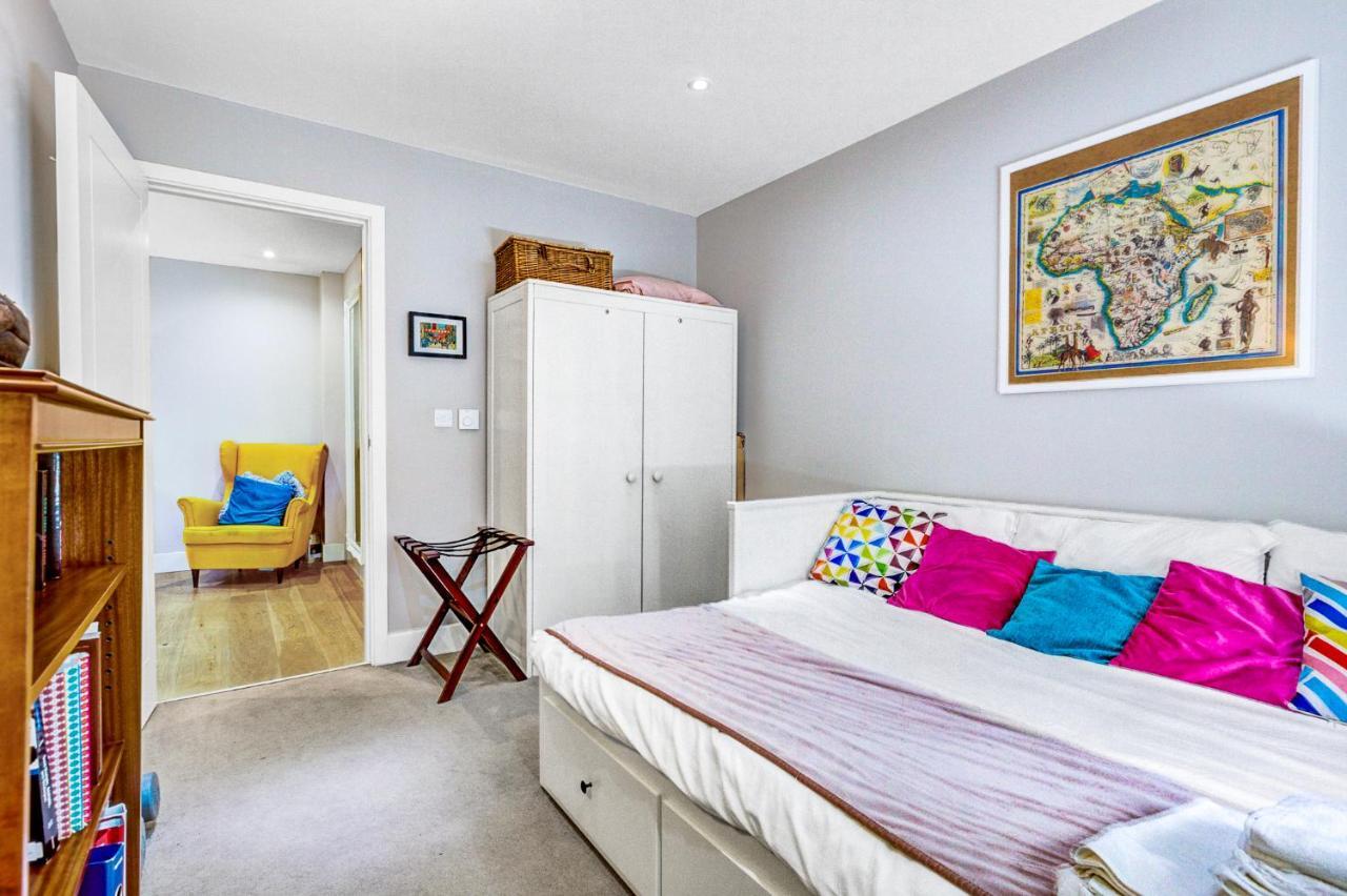Apartment 2 Bedroom Spacious In The Heart Fulham *