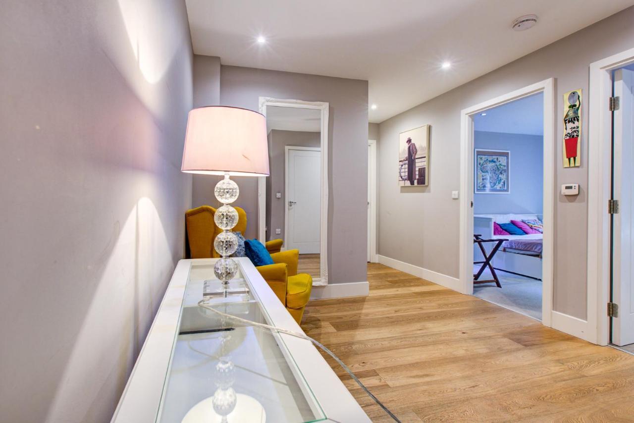 2 Bedroom Spacious In The Heart Fulham *