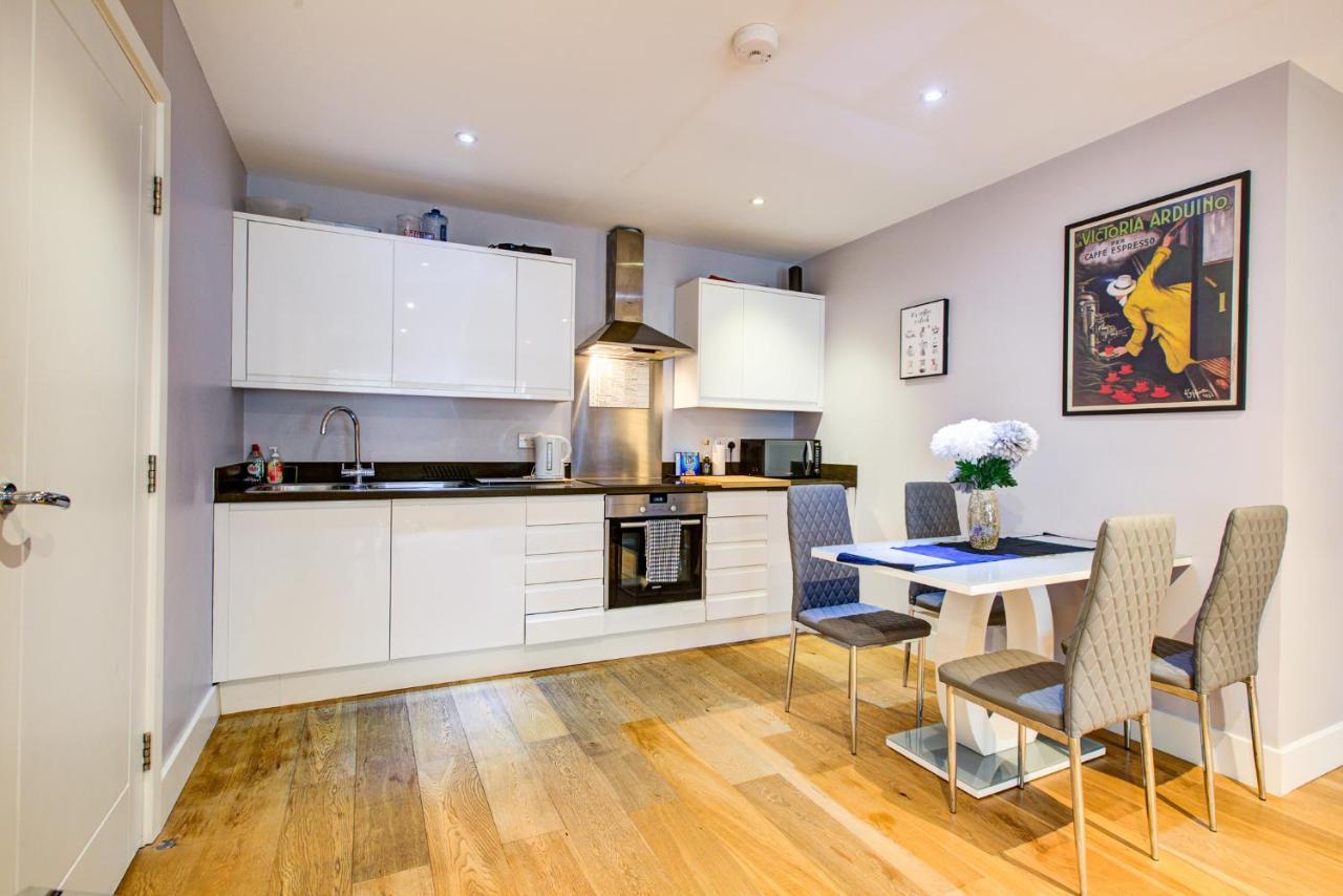 2 Bedroom Spacious In The Heart Fulham