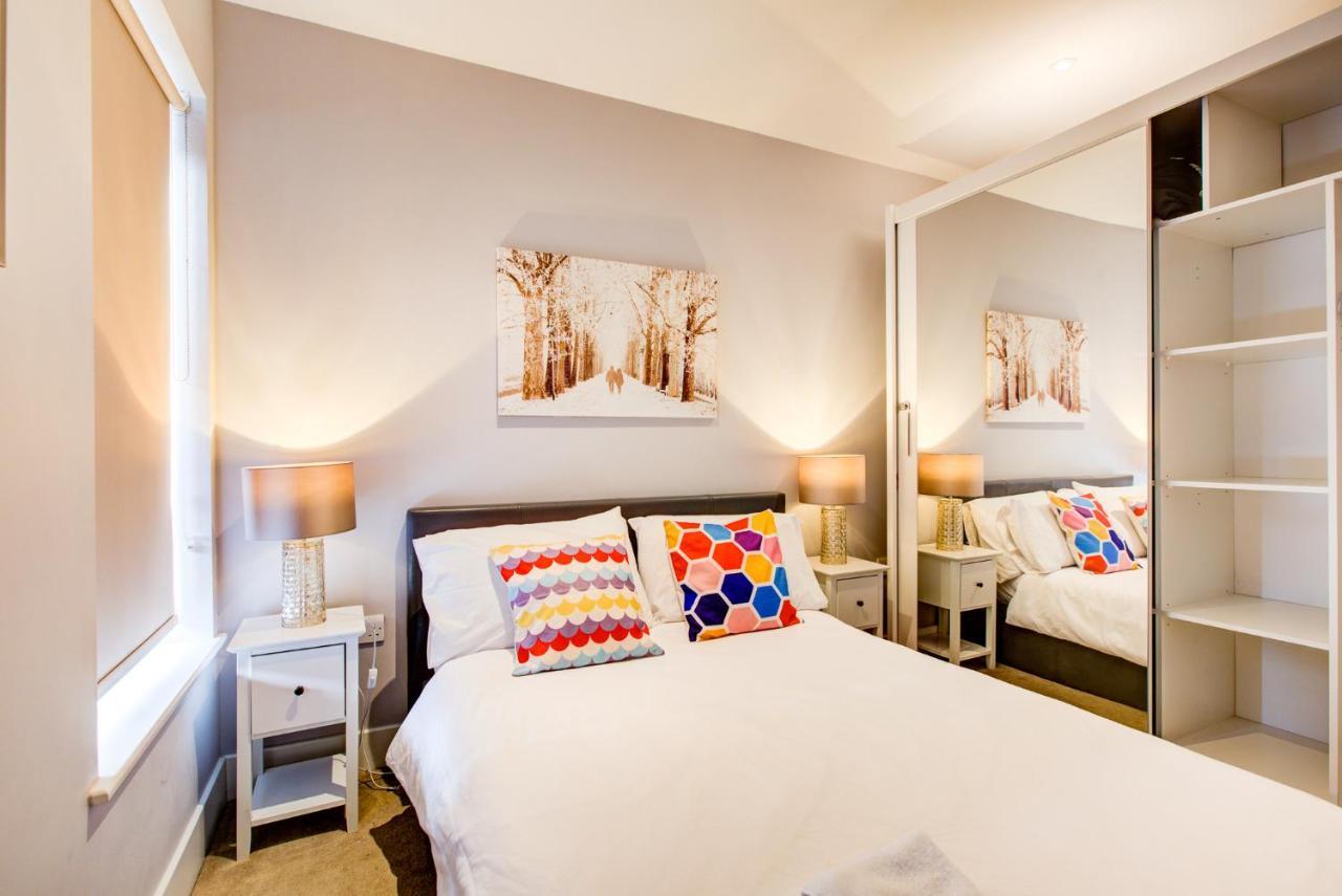 2 Bedroom Spacious In The Heart Fulham