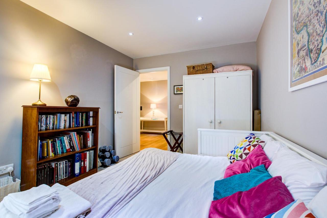 2 Bedroom Spacious In The Heart Fulham *