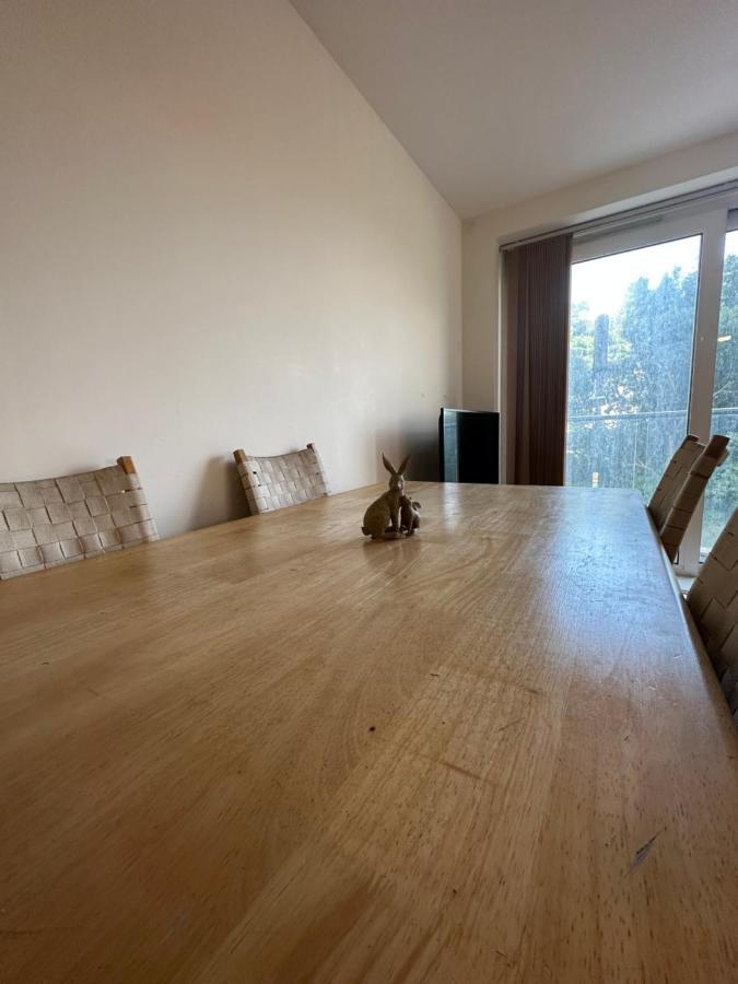 Apartment New Build 2 Bedroom With 2 Bath In London