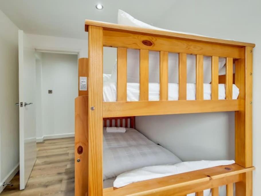 Flat 7 Mornington Crescent, 2 Bedroom, 1 Bathroom Flat