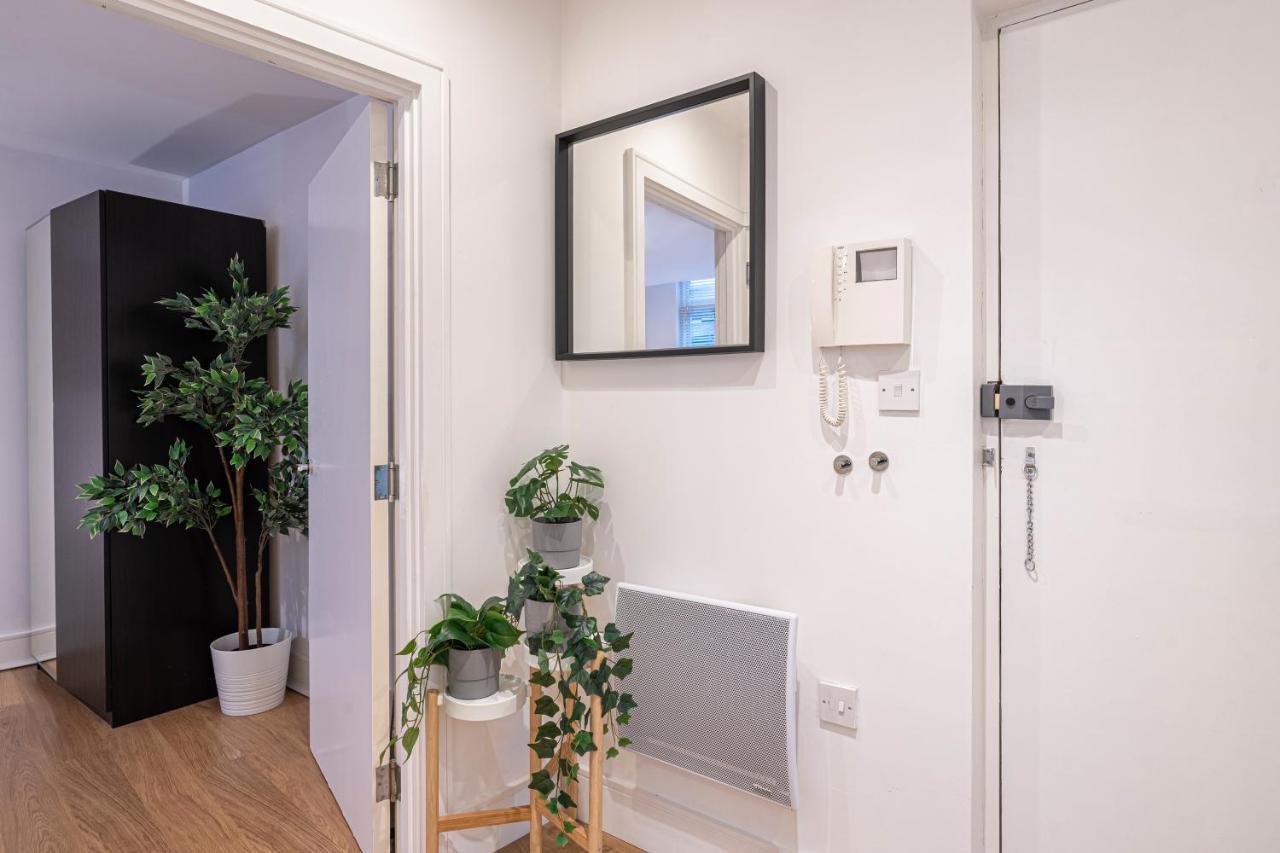 Turnmill Apartment London