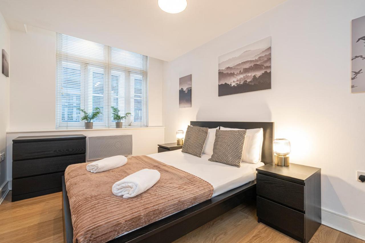 Turnmill Apartment London