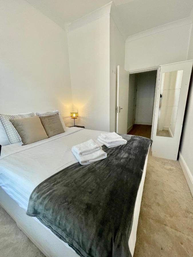Charming Hyde Park 2bedroom Flat London