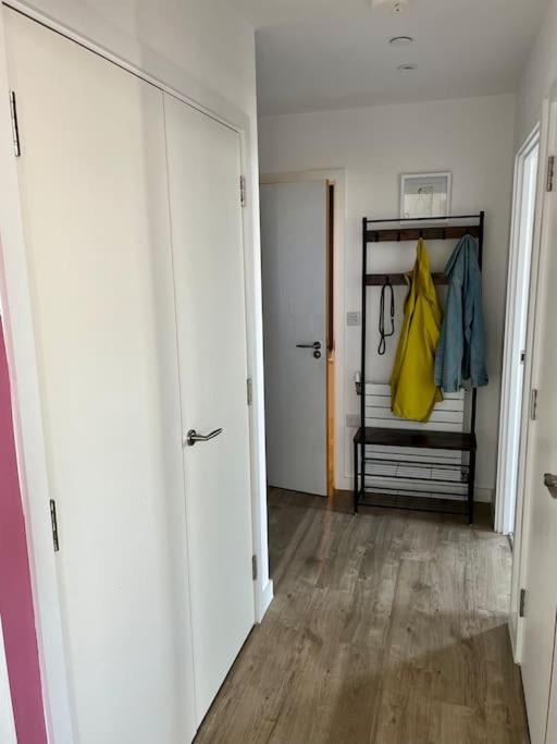Appartement Elegant Chic Living: 1 Bed In Vibrant Area