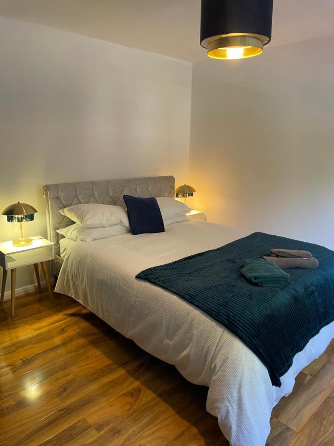 Appartement Elegant 2 Bedroom Flat In Chiswick Near Tube Stations Londen