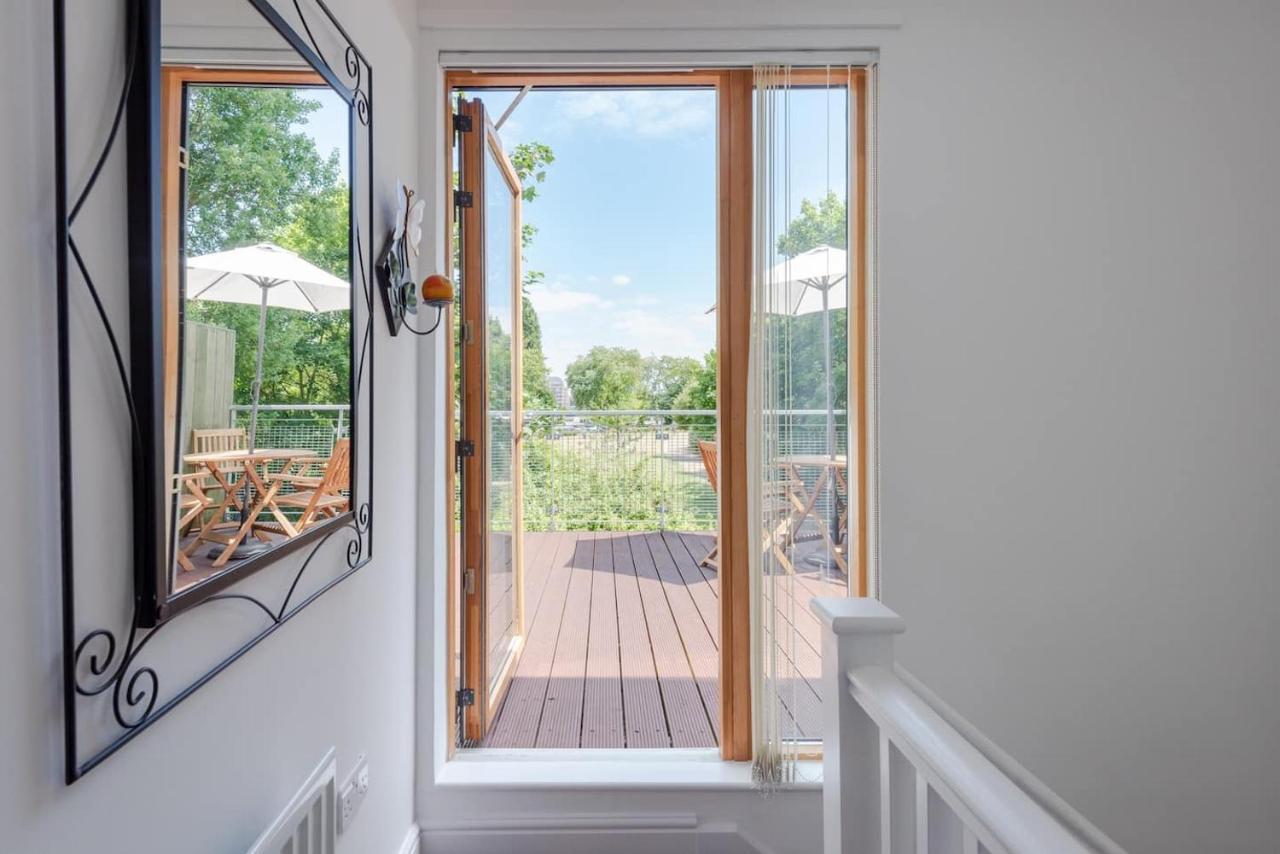 Balcony Park View Townhouse
