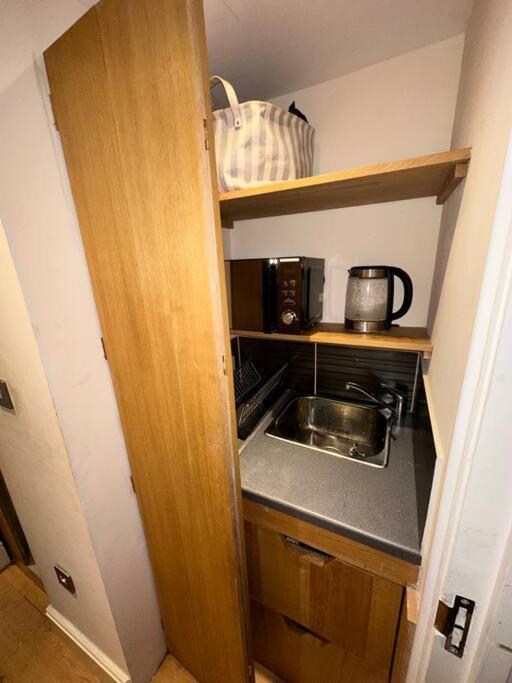 Apartment Grade Ii Listed Balconied 3-bed Mezzanine Kensington Flat