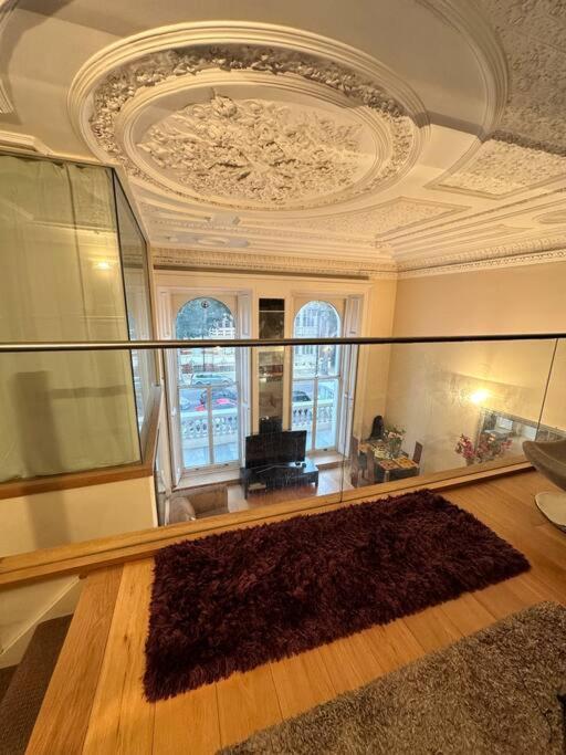 Grade Ii Listed Balconied 3-bed Mezzanine Kensington Flat Apartment