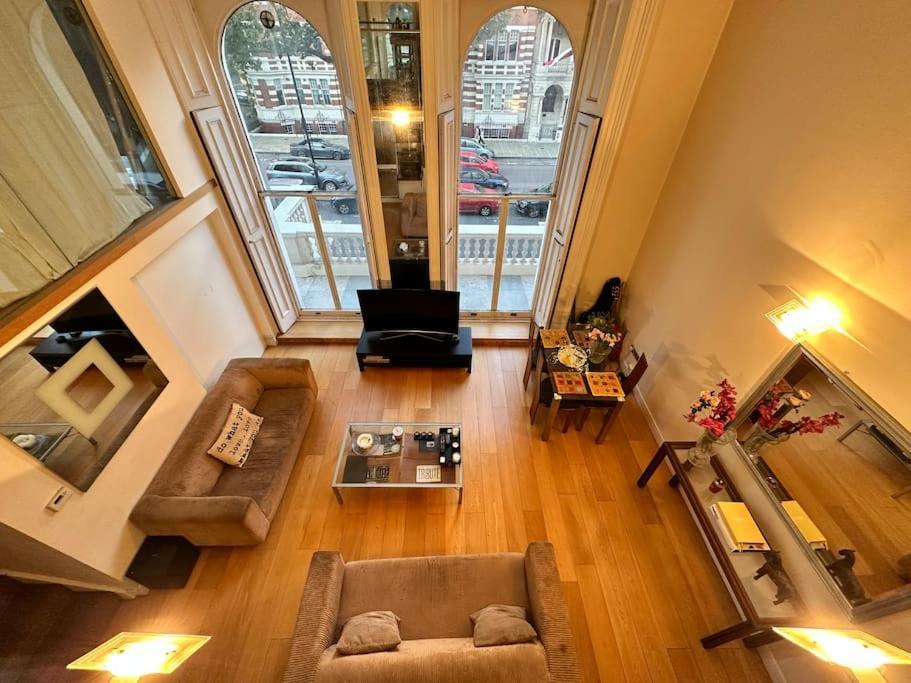 Grade Ii Listed Balconied 3-bed Mezzanine Kensington Flat Apartment London