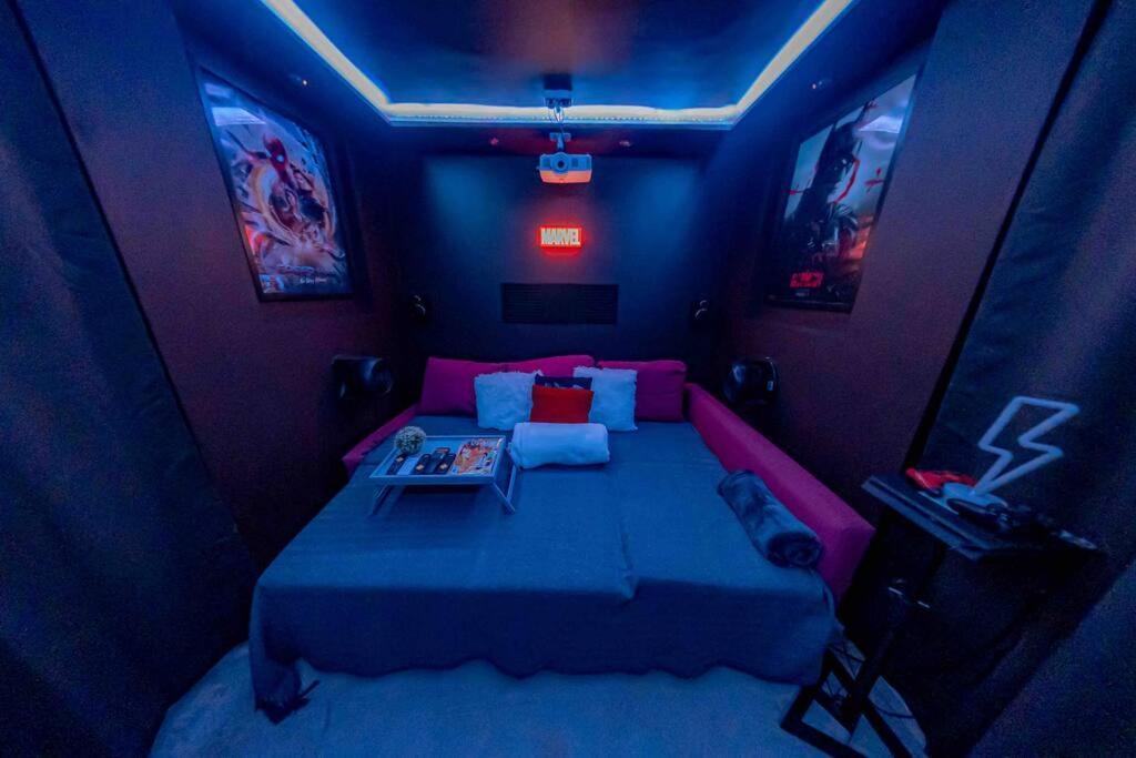 Apartment Unique W/garden Hot Tub, Sauna & Cinema *