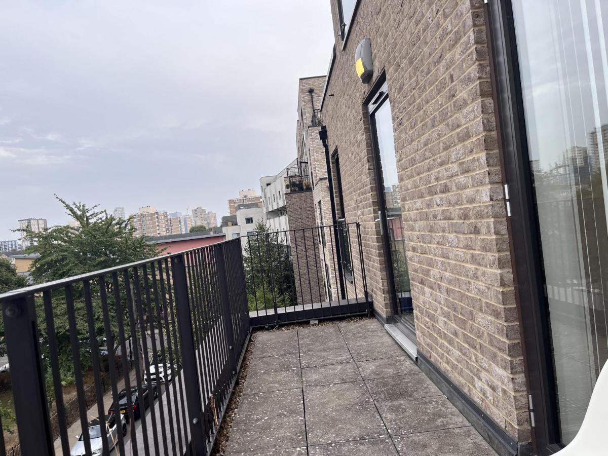 Apartment Lovely Charming 2-bedroom In Bow
