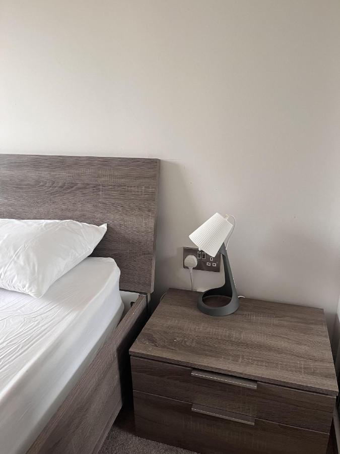 Appartement Lovely Charming 2-bedroom In Bow *