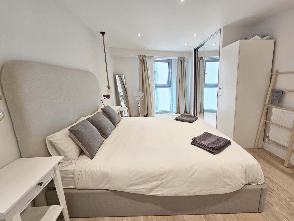 Appartement Beautiful 2 Bedroom Flat In Battersea Londen