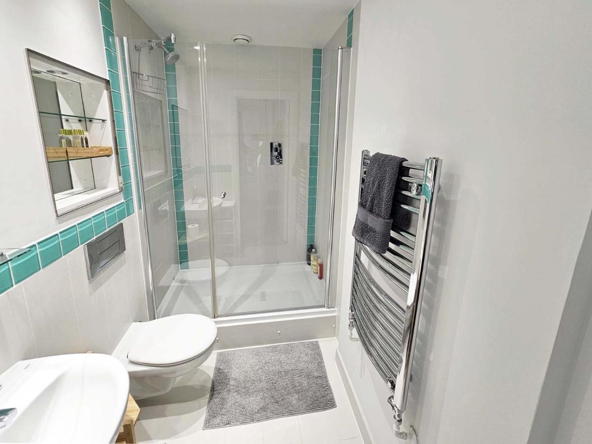 Appartement Beautiful 2 Bedroom Flat In Battersea Londen