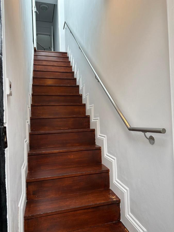 Apartment Flat In The Heart Of Hampstead, *