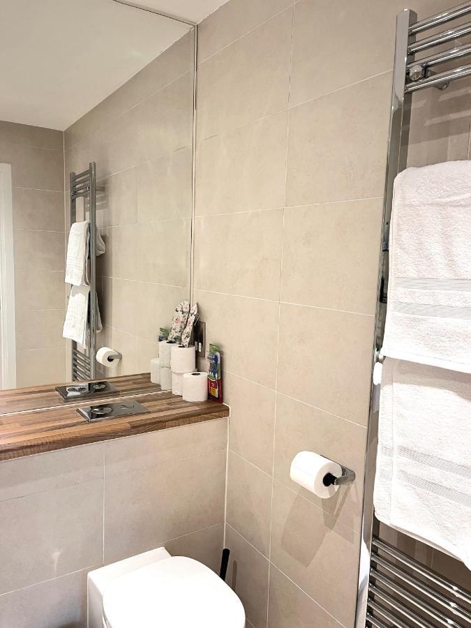 Apartment Lovely Charming 2-bedroom In Bow