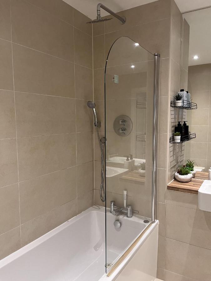 Lovely Charming 2-bedroom In Bow * London