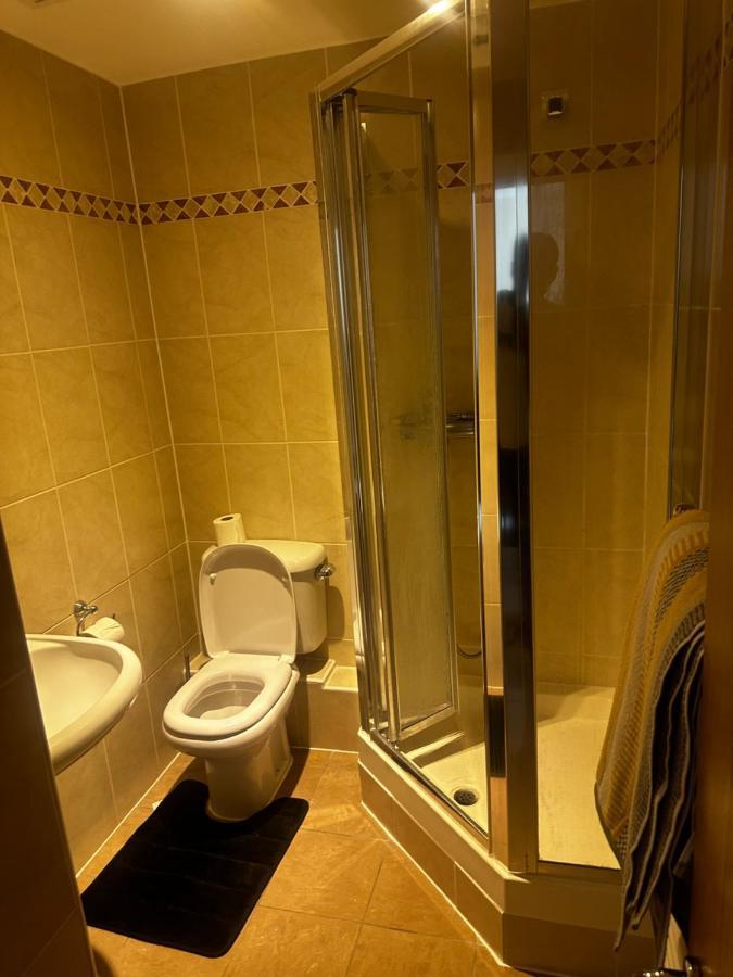 Habitación en casa particular Double With En-suite Bathroom *