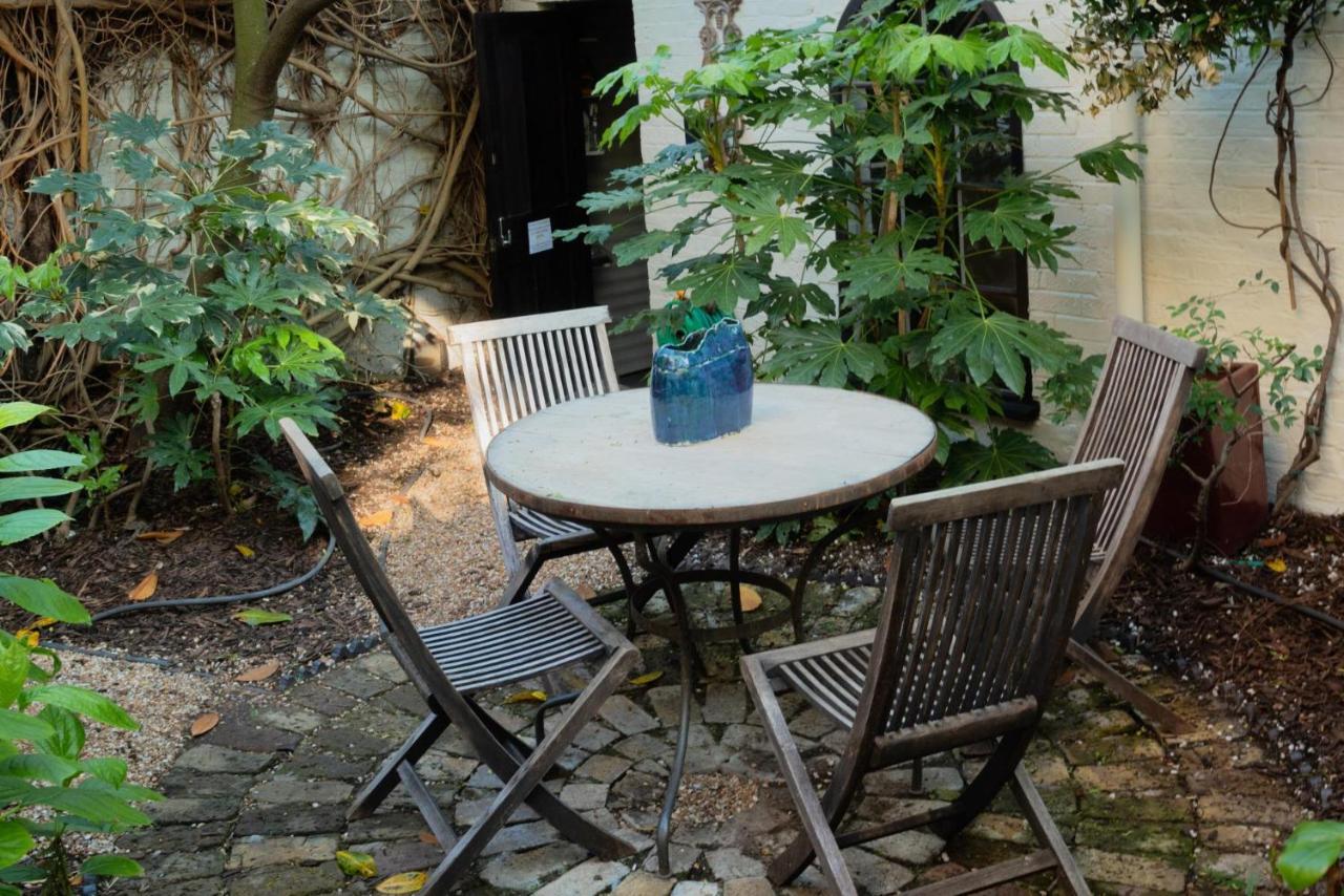 A Chelsea Retreat - 2 Bedroom With Garden And Parking London