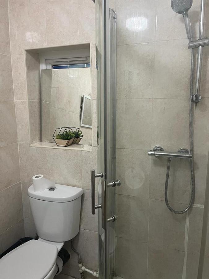 One Bedroom With Garden