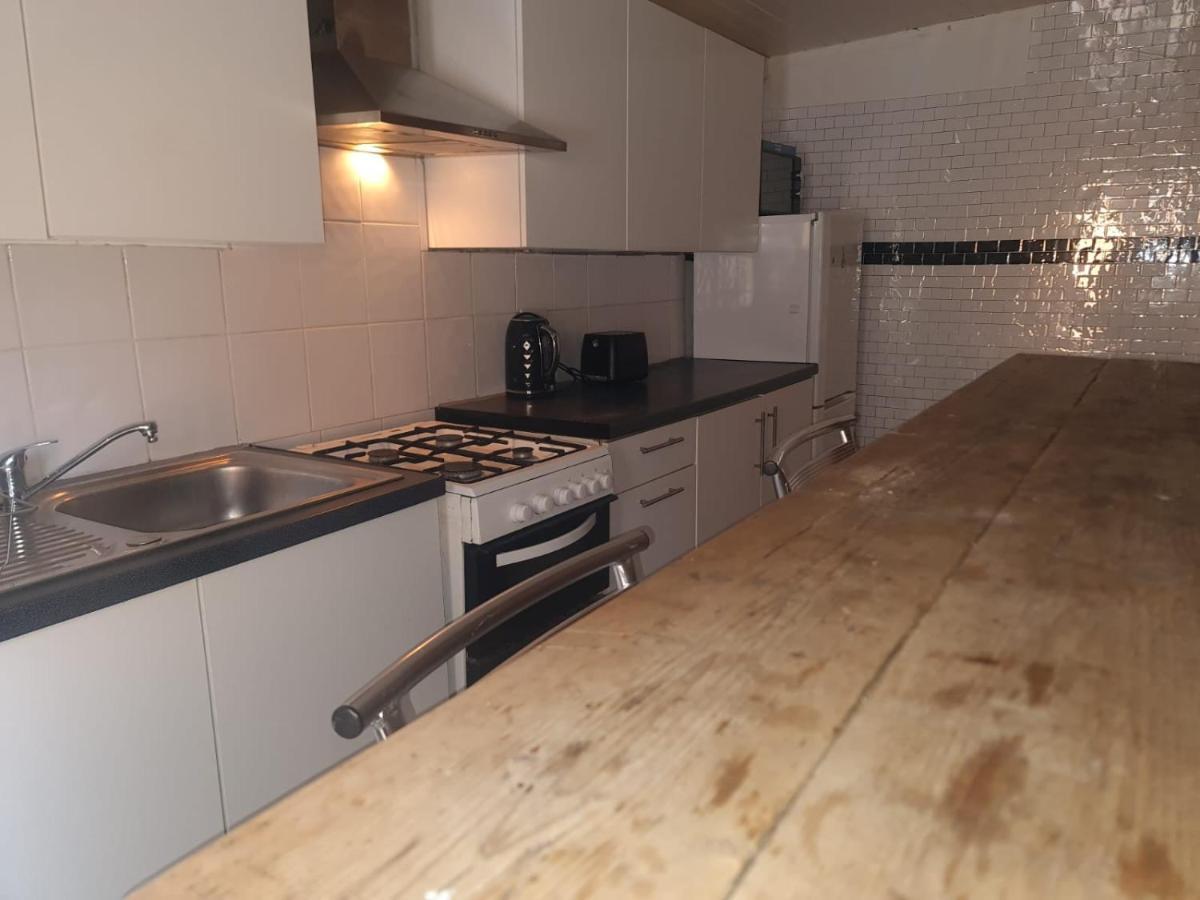 One Bedroom With Garden Apartment