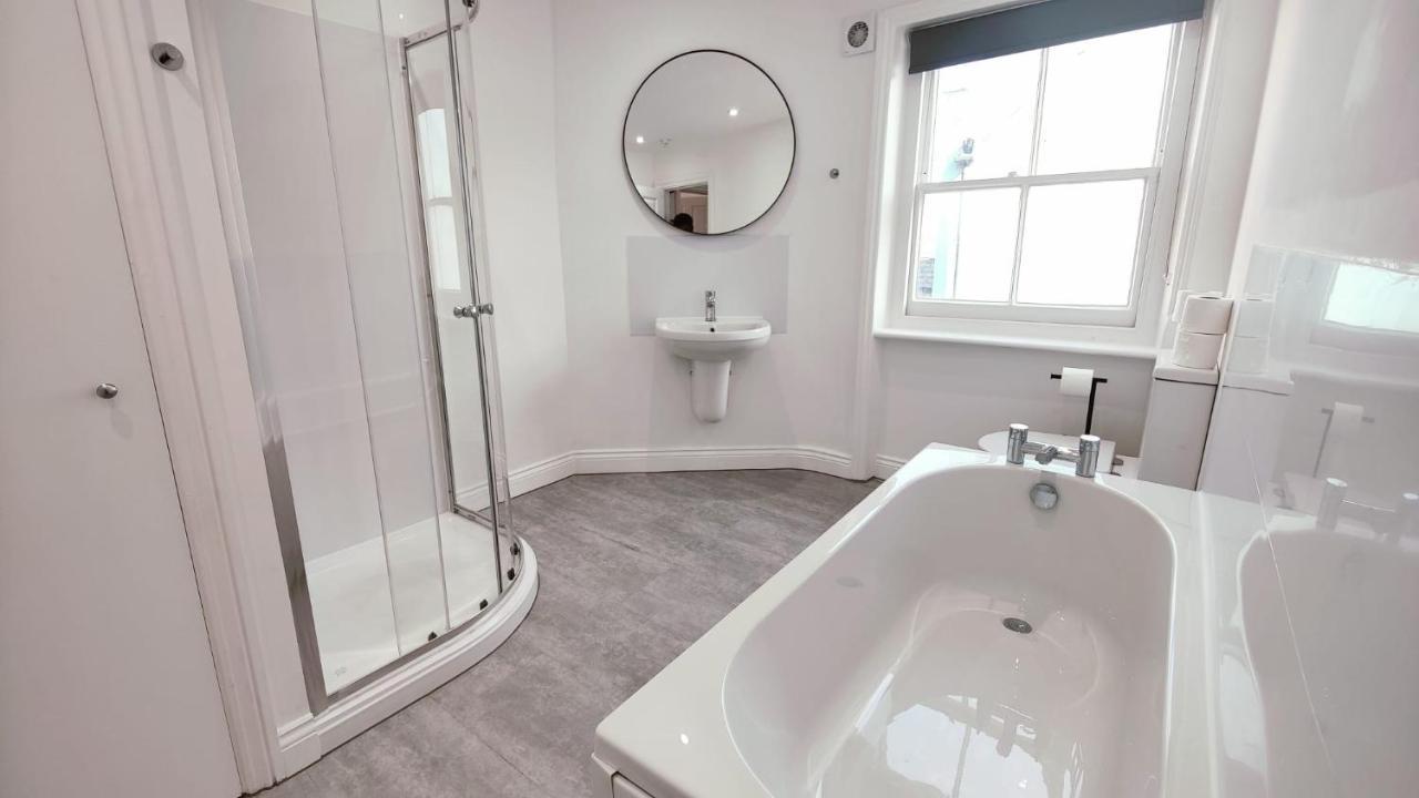 3 Bed Flat Close To Liverpool St & Brick Lane *