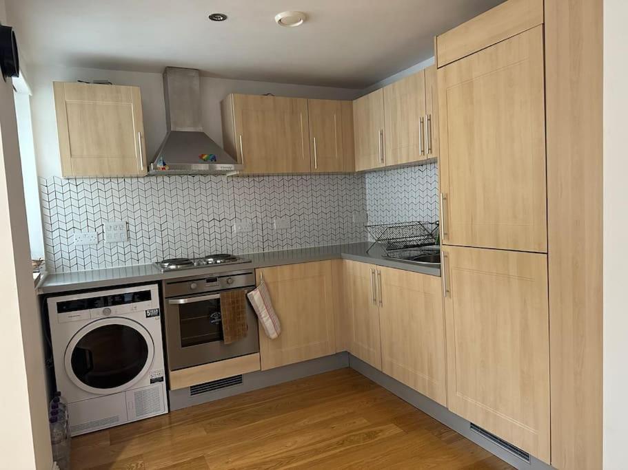 Appartement Bright And Spacious Flat In Wimbledon, *