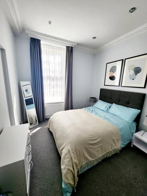2 Bedroom Luxury Knightsbridge * Londres