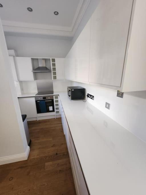 2 Bedroom Luxury Knightsbridge Apartamento