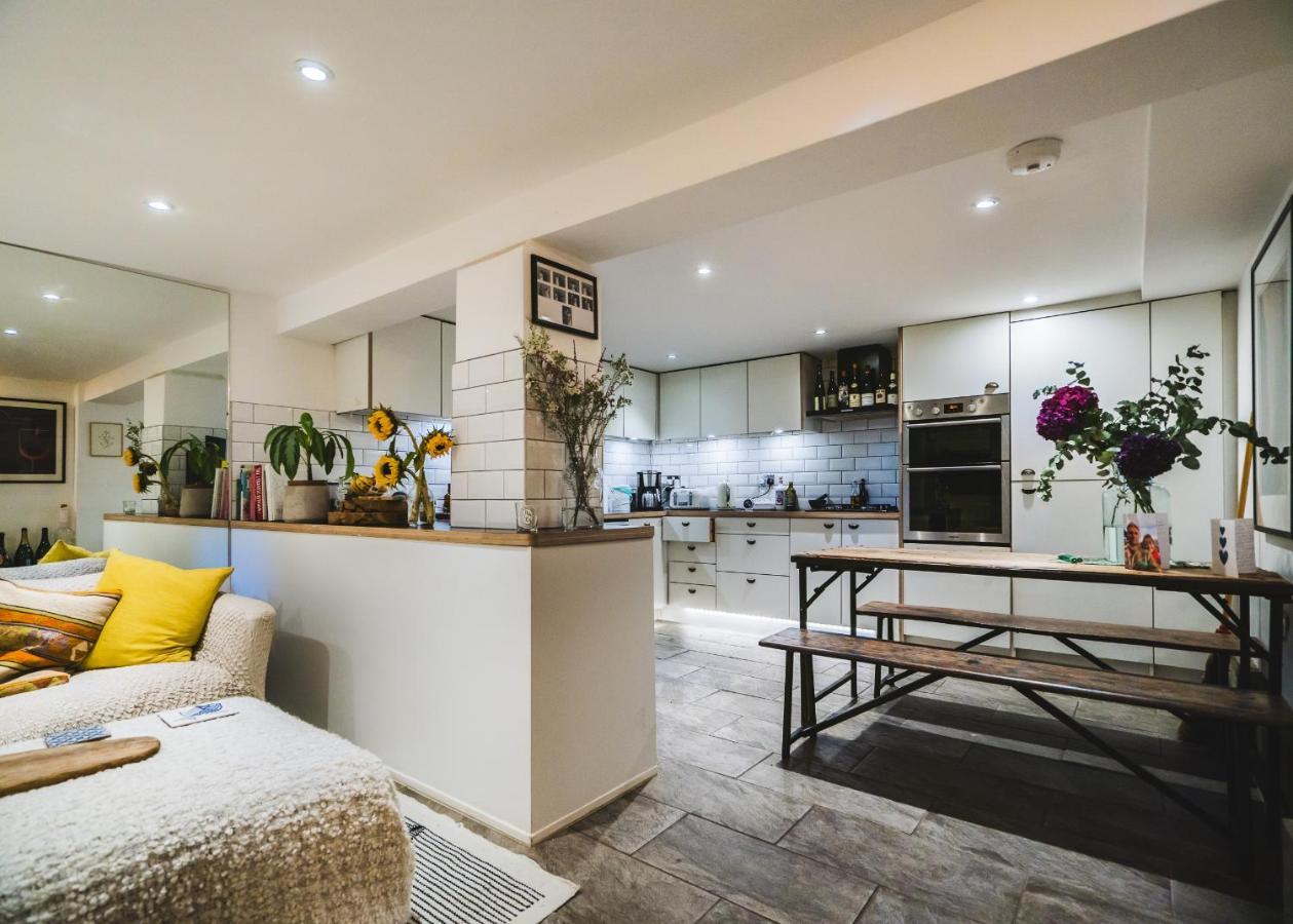 Apartment Stunning 2br, Split-level Flat W Garden, Deptford