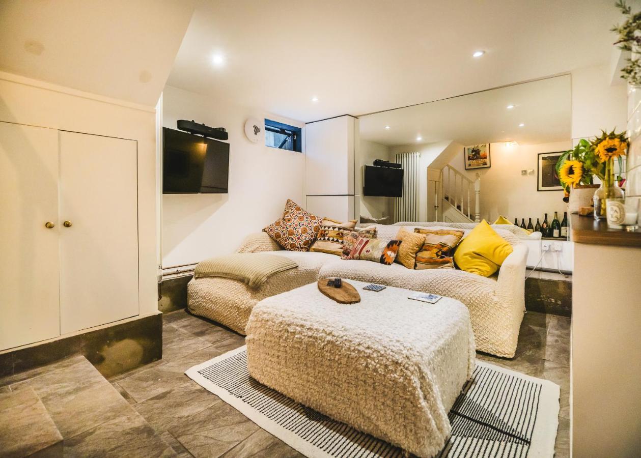 Stunning 2br, Split-level Flat W Garden, Deptford Apartment *