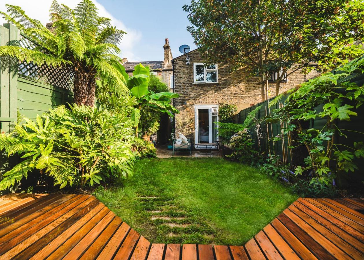 Stunning 2br, Split-level Flat W Garden, Deptford Apartment London