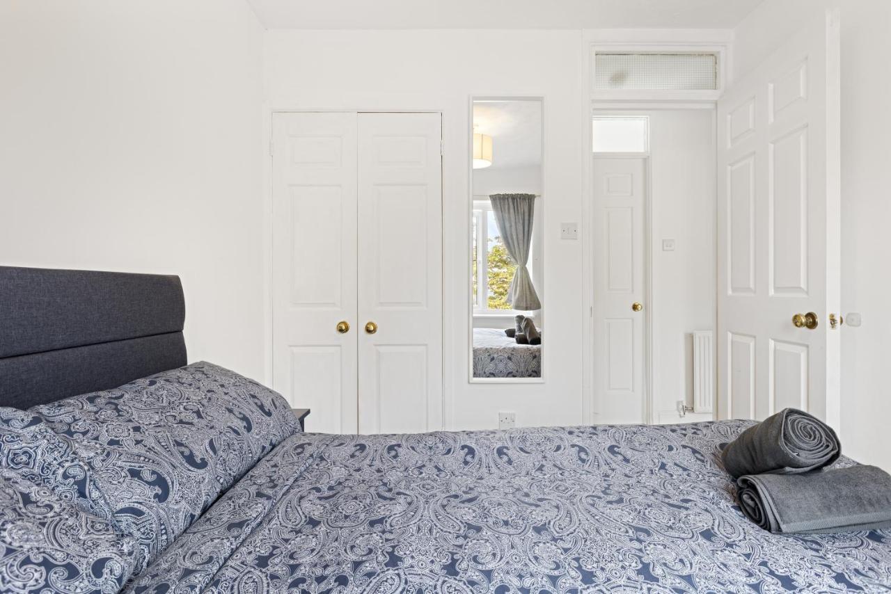 Tranquil 1 Bed Flat In East * Londen