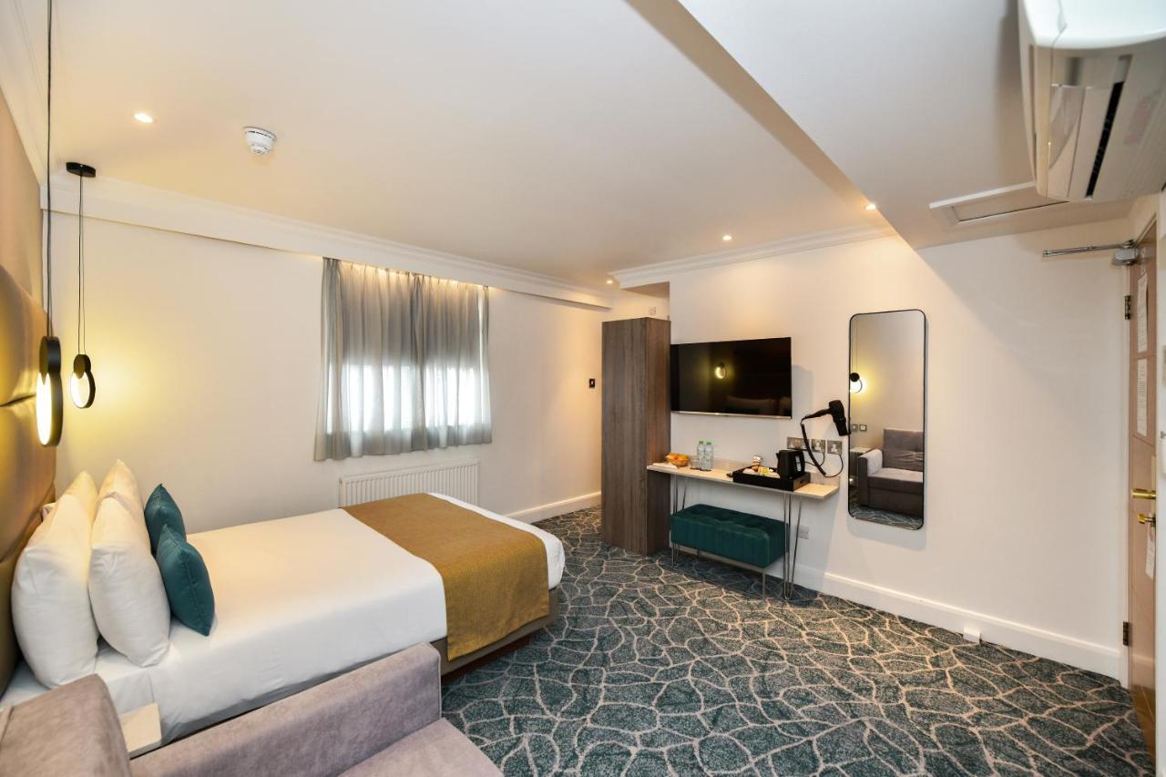 Hotel Queens Park Premier Hyde Park 4*