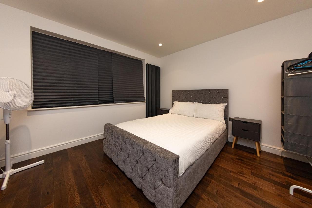 Bonneville House, Private Jacuzzi And Modern Interior London