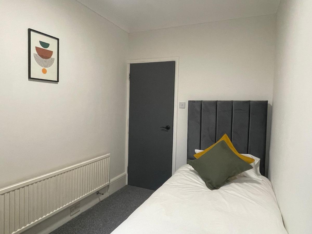 Woodford Hotel London